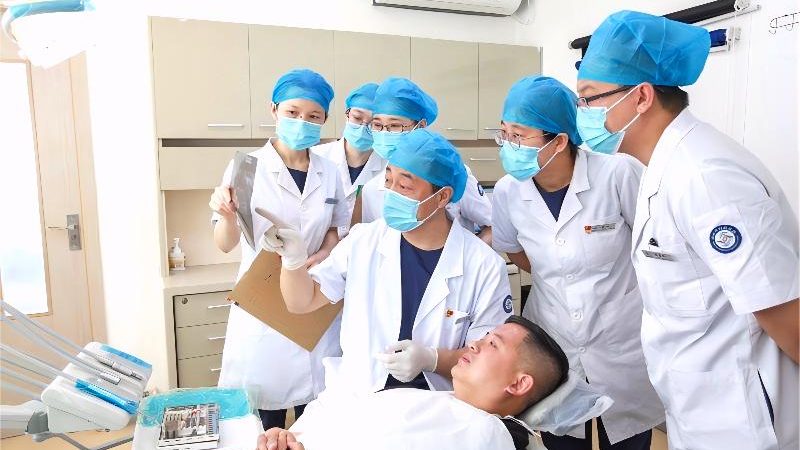 牙齿矫正牙套流程：揭秘从咨询到戴上的全步骤